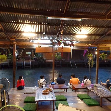 Apartmán Ban Mae Arom Amphawa Exteriér fotografie
