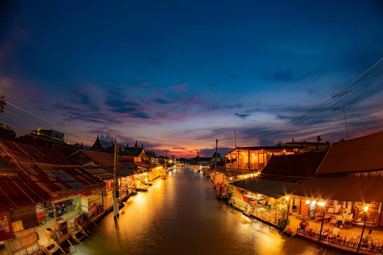 Apartmán Ban Mae Arom Amphawa Exteriér fotografie