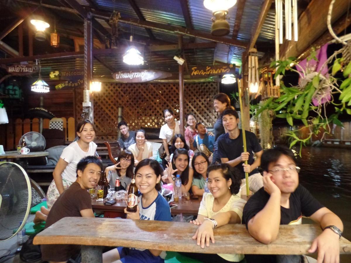 Apartmán Ban Mae Arom Amphawa Exteriér fotografie