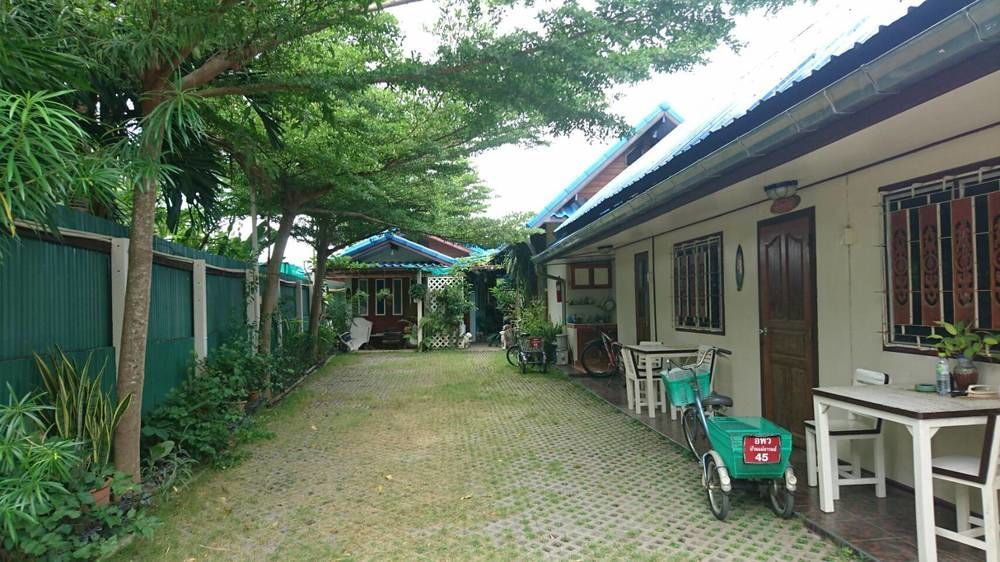 Apartmán Ban Mae Arom Amphawa Exteriér fotografie